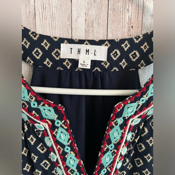 THML A Line Embroidered Swing Dress Geometric Pattern Size Large - Picture 2 of 3